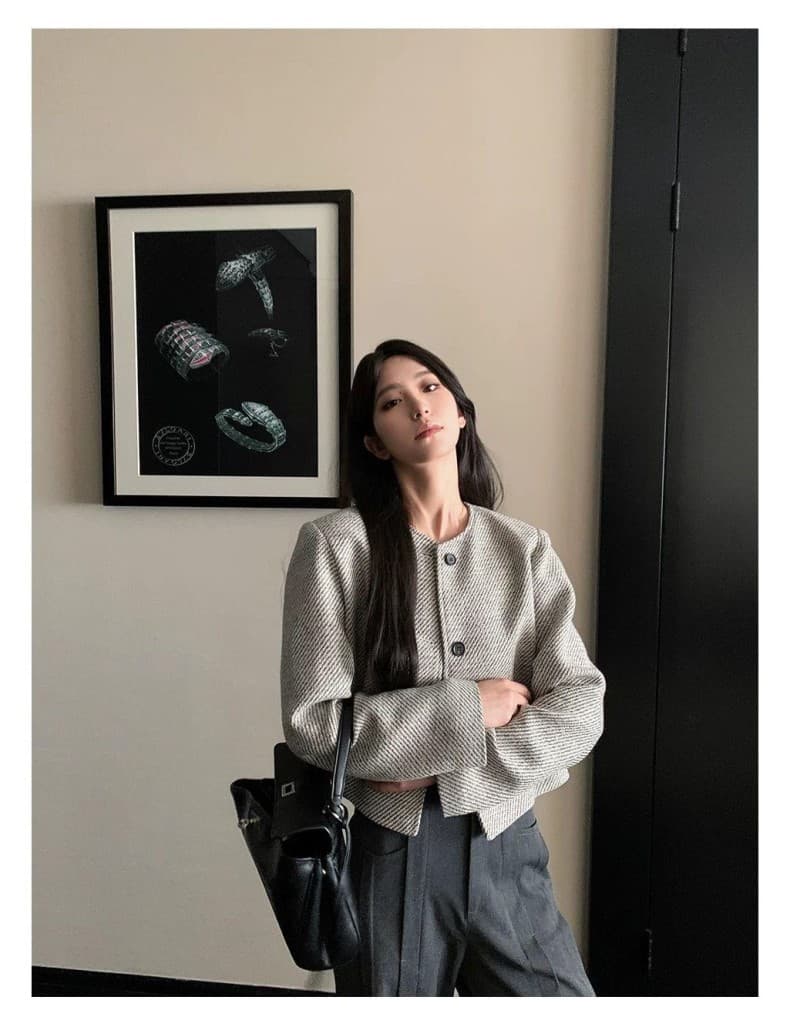 2026 봄 새로운 작은 샤넬 스타일 재킷 여성 짧은 품격 레트로 라운드 넥 싱글 줄 버튼 맨위 스트라이프 루즈핏 상세 이미지 8