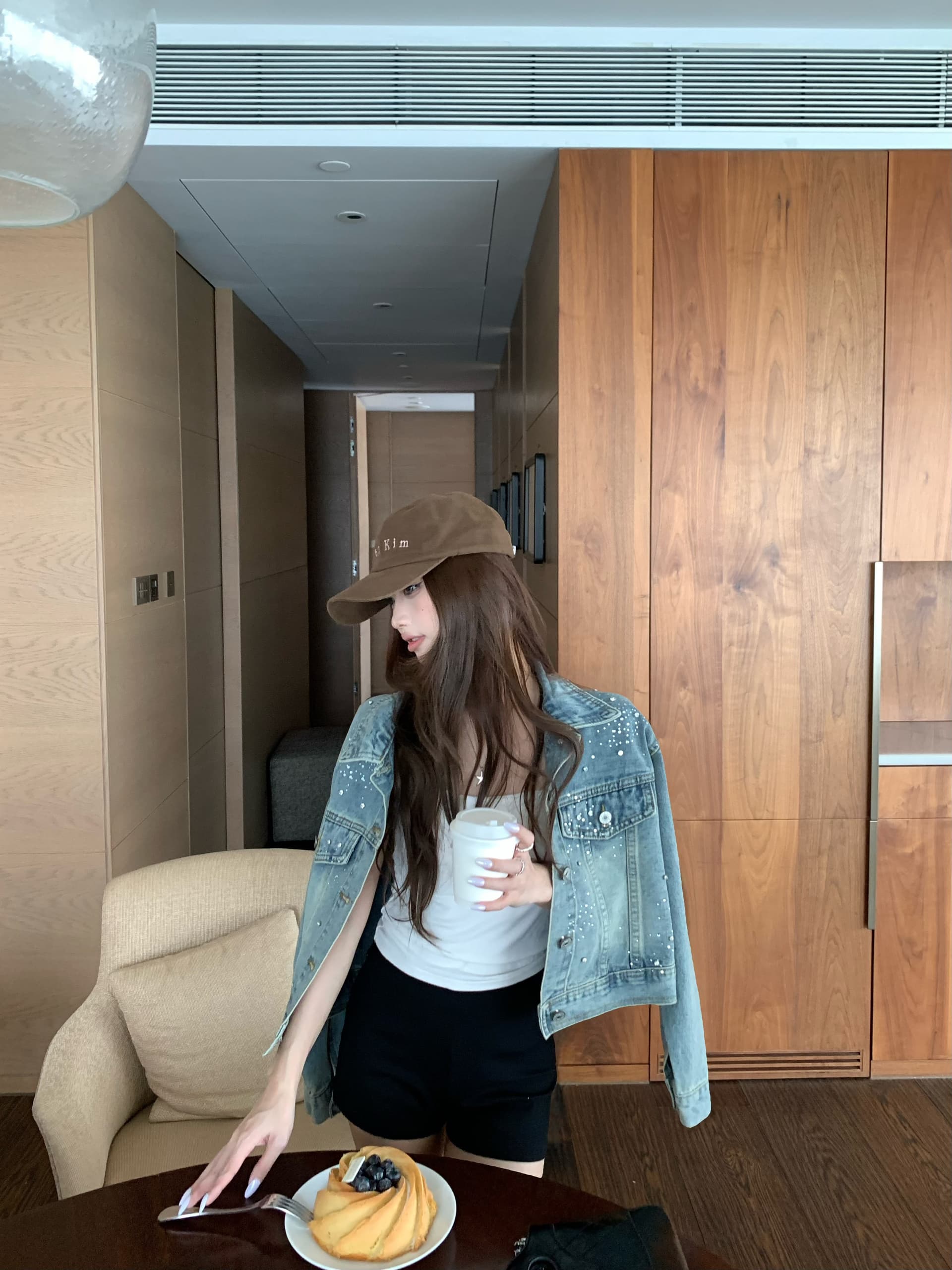 실사 쇼트 스타일 데님 무거운 작업 수공 핫픽스 봄 드레스 디자인 센스 작은 대중 재킷 맨위 이미지 2
