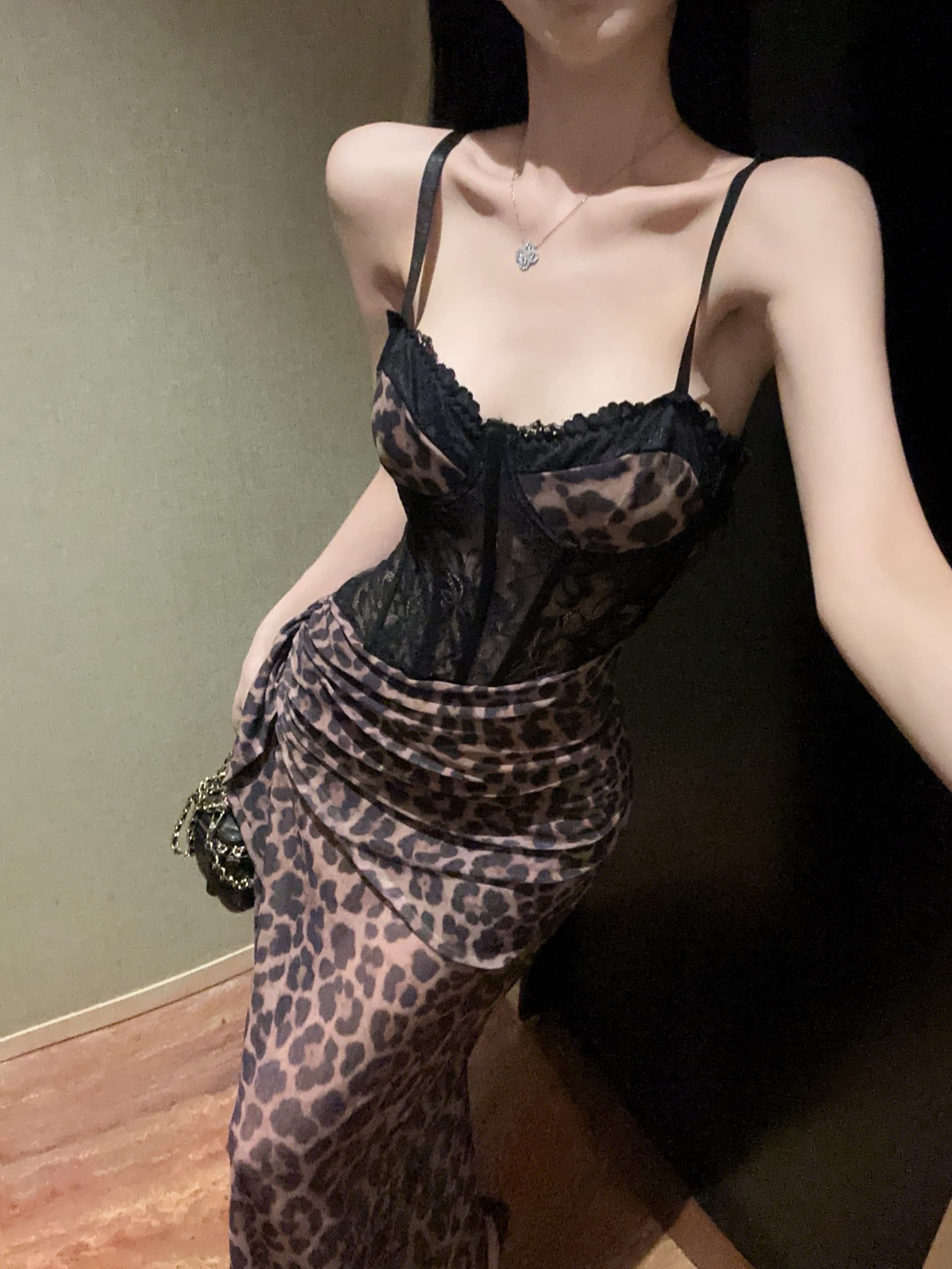 실사 정가 명문 여성 레오파드 무늬 프린트 포장 가슴 타이트 스커트 롱 스커트 나이트 클럽 핫걸 레이스 조각 슬립 드레스 상세 이미지 9