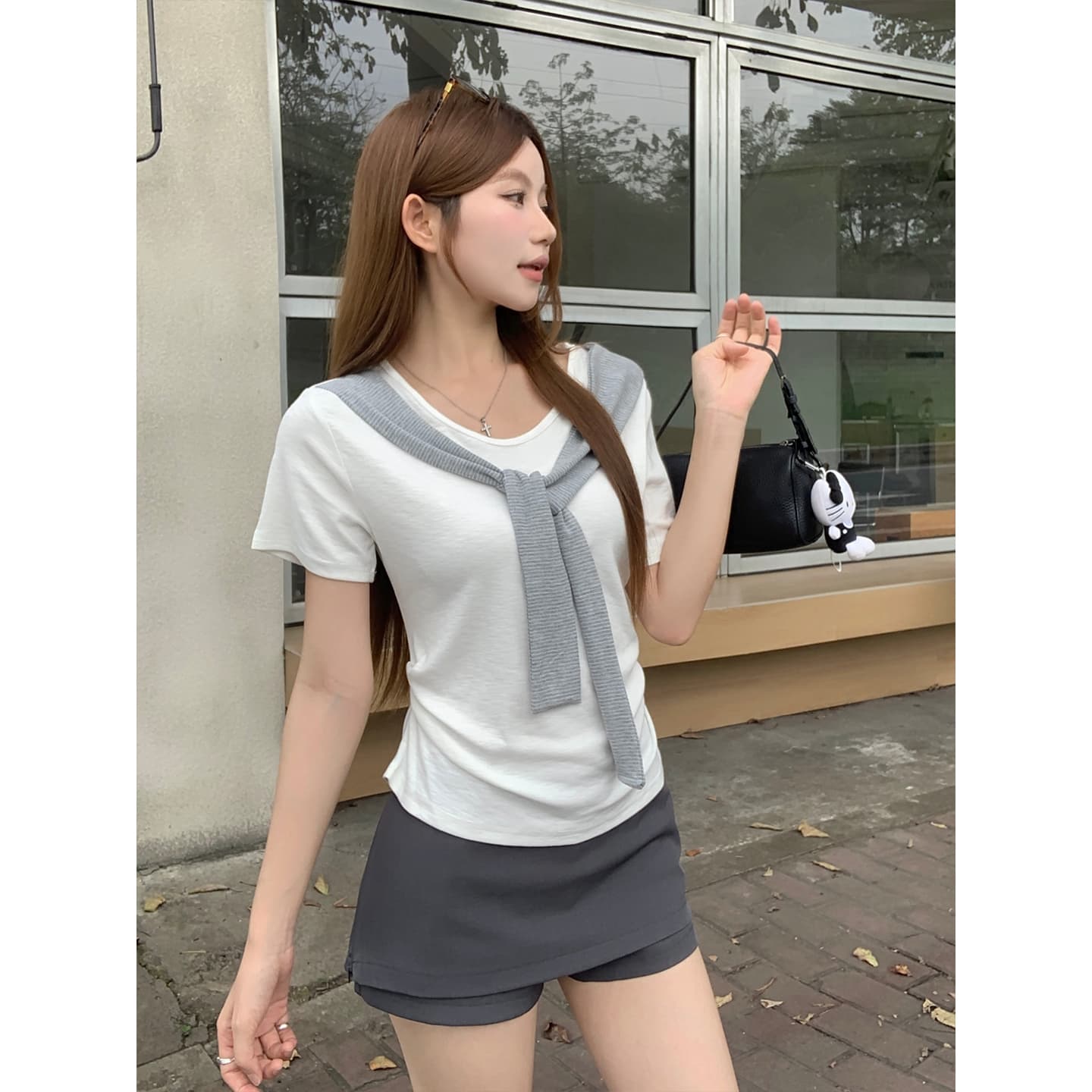 페이크 레이어드 숄 레이스업 반팔 티셔츠 여성 여름 새로운 디자인 센스 허리 수축 슬림해 보이는 주름 순수한 욕망 바람 맨위 이미지 4