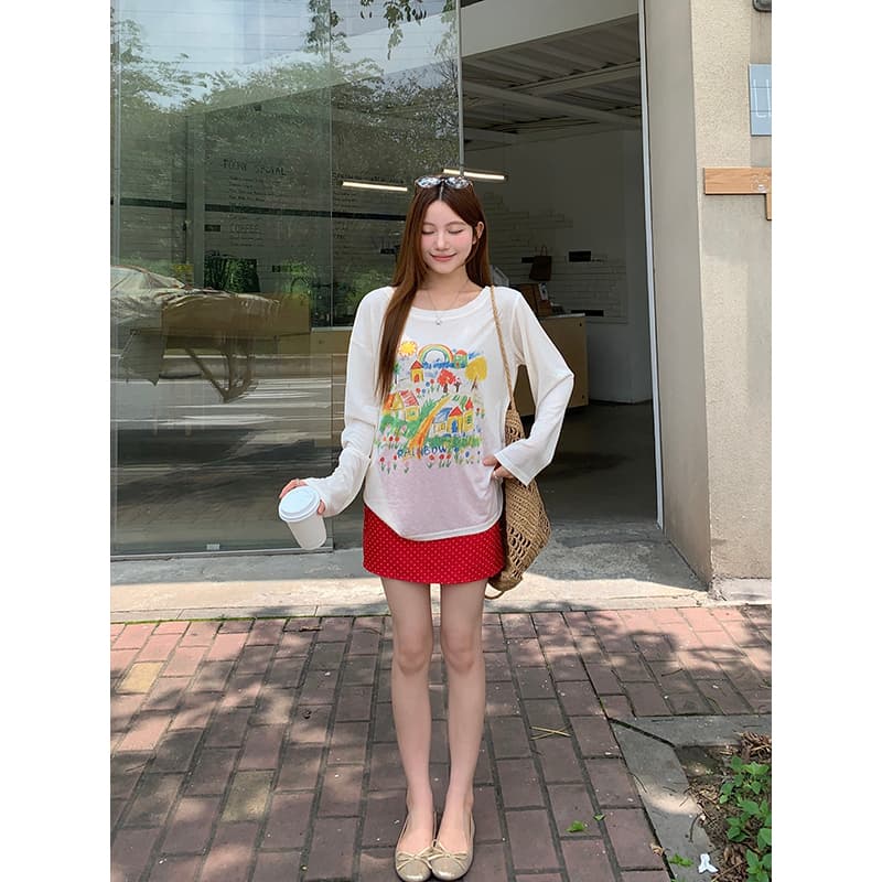 화이트 낙서 라운드 넥 비스듬한 어깨 둘 착용 태양 보호 셔츠 여성 여름 새로운 한 부서 무지개 프린트 루즈핏 슬림해 보이는 맨위 이미지 5