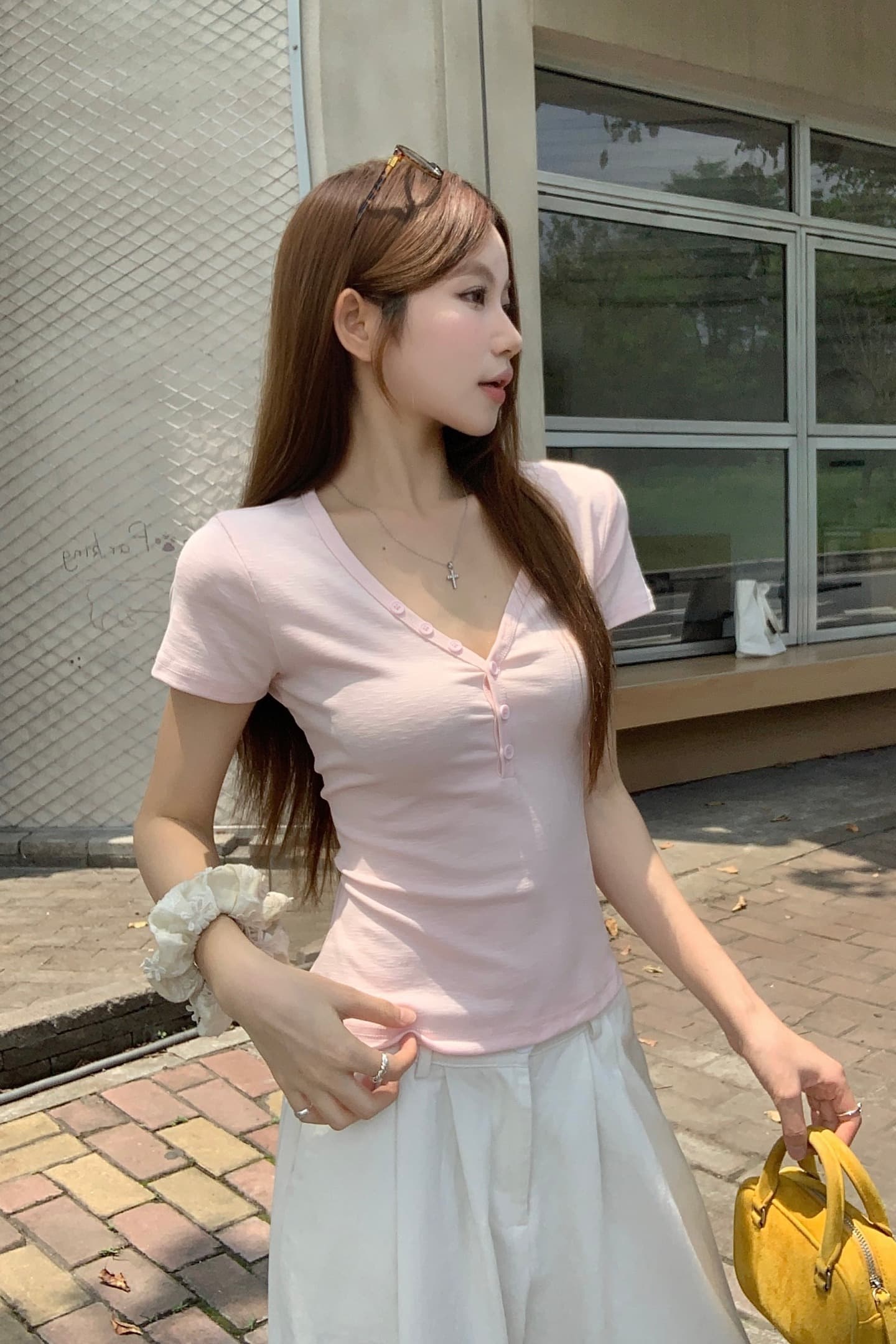 순수한 욕망 바람 반 개방 V넥 반팔 티셔츠 여성 여름 새로운 한 부서 디자인 센스 몸매 가꾸기 슬림해 보이는 다용도 긍정적 인 어깨 의류 이미지 7