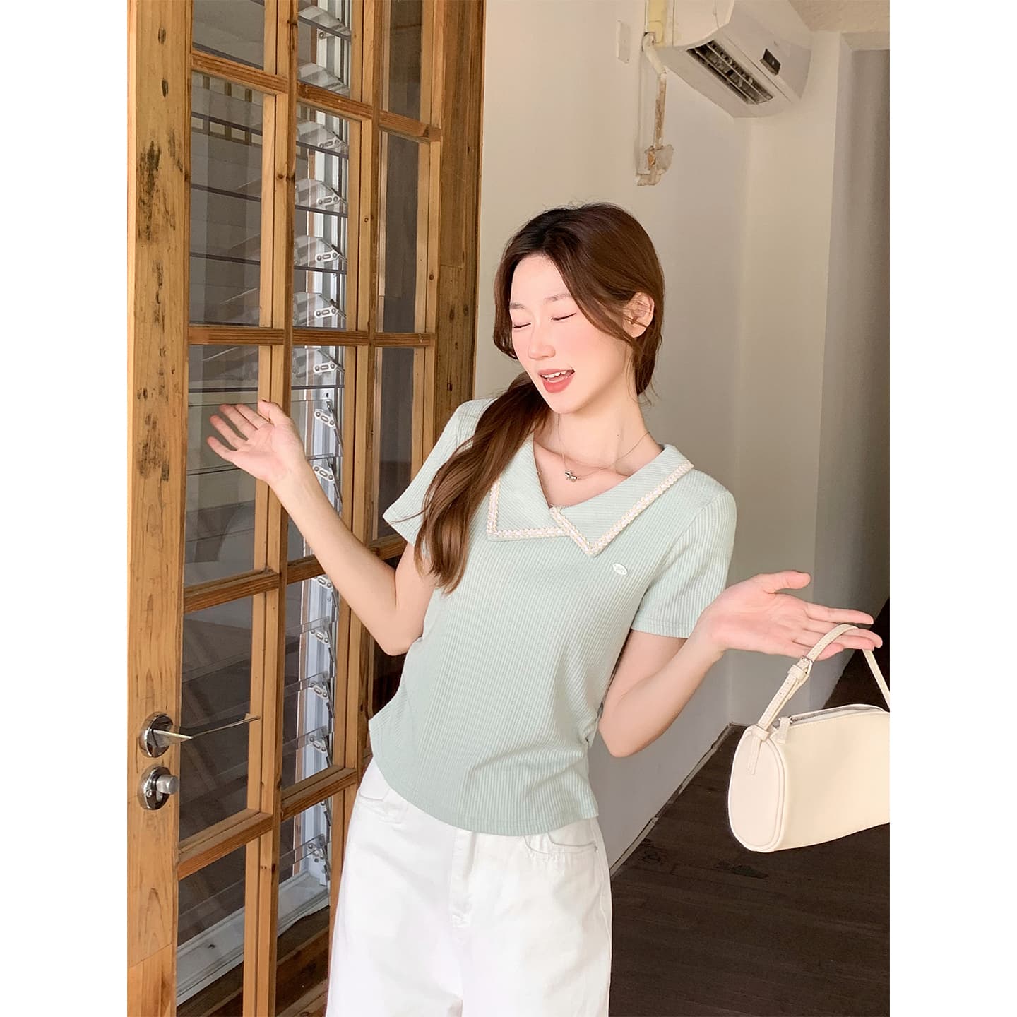 배색 폴로 칼라 긍정적 인 어깨 반팔 티셔츠 여성 여름 새로운 측면 주름 허리 수축 슬림해 보이는 순수한 욕망 바람 다용도 맨위 이미지 3