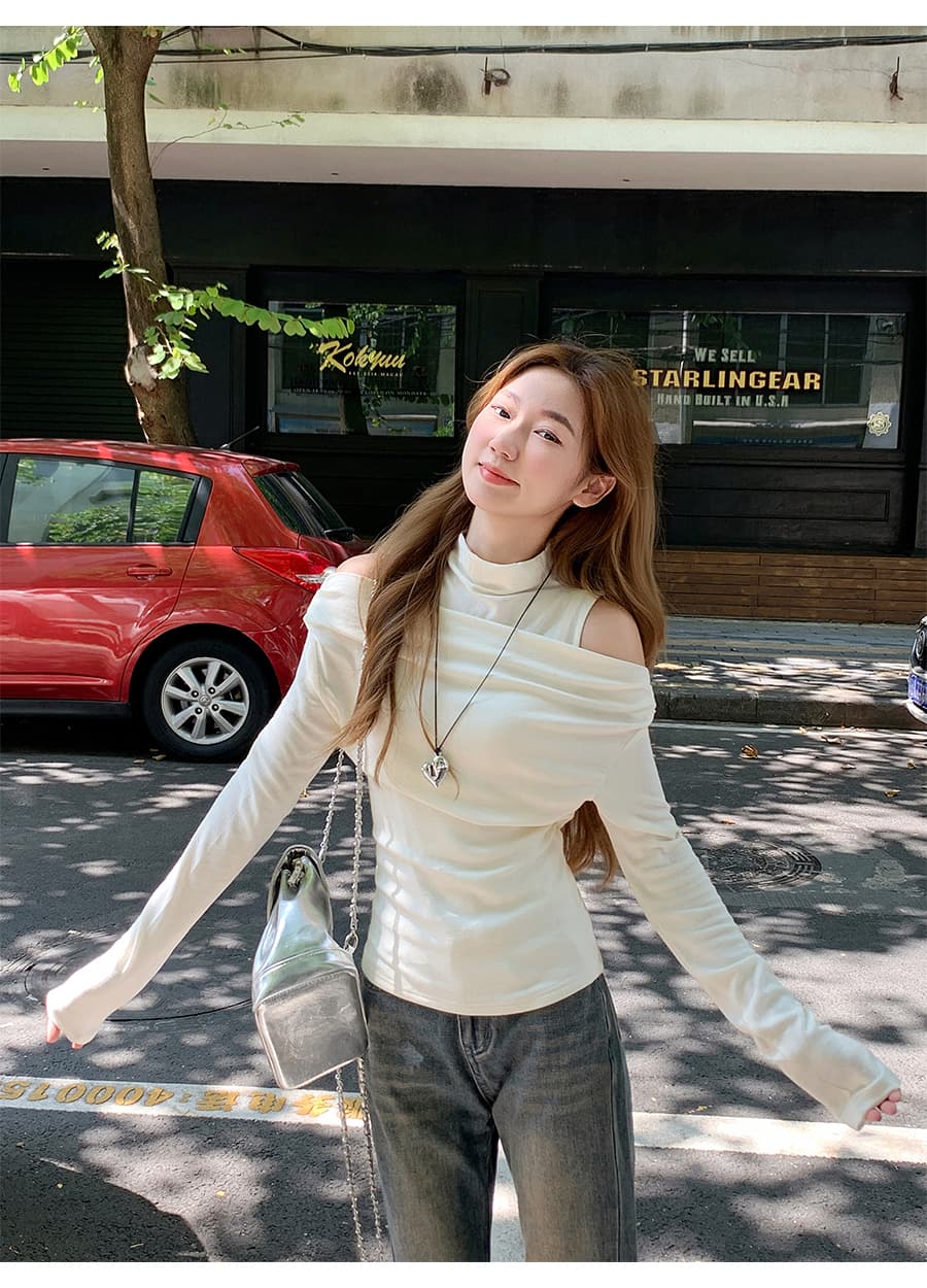 반하이넥 페이크 레이어드 긴팔 티셔츠 여성 2026 가을 새로운 순수한 욕망 바람 몸매 가꾸기 슬림해 보이는 기본 셔츠 짧은 맨위 상세 이미지 3
